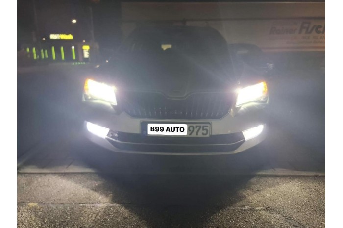 Skoda Superb 3 első LED szett halogén lámpás modellhez